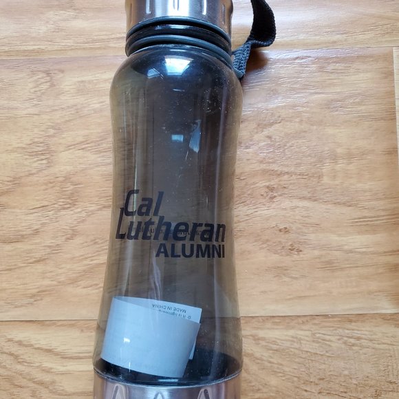 CLU California Lutheran University ALUMNI Wtr bott - Picture 1 of 2
